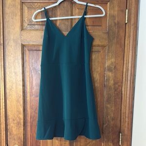Elegant Green Sleeveless Dress